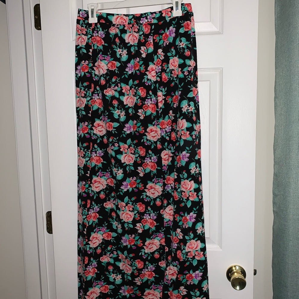 Floral maxi skirt